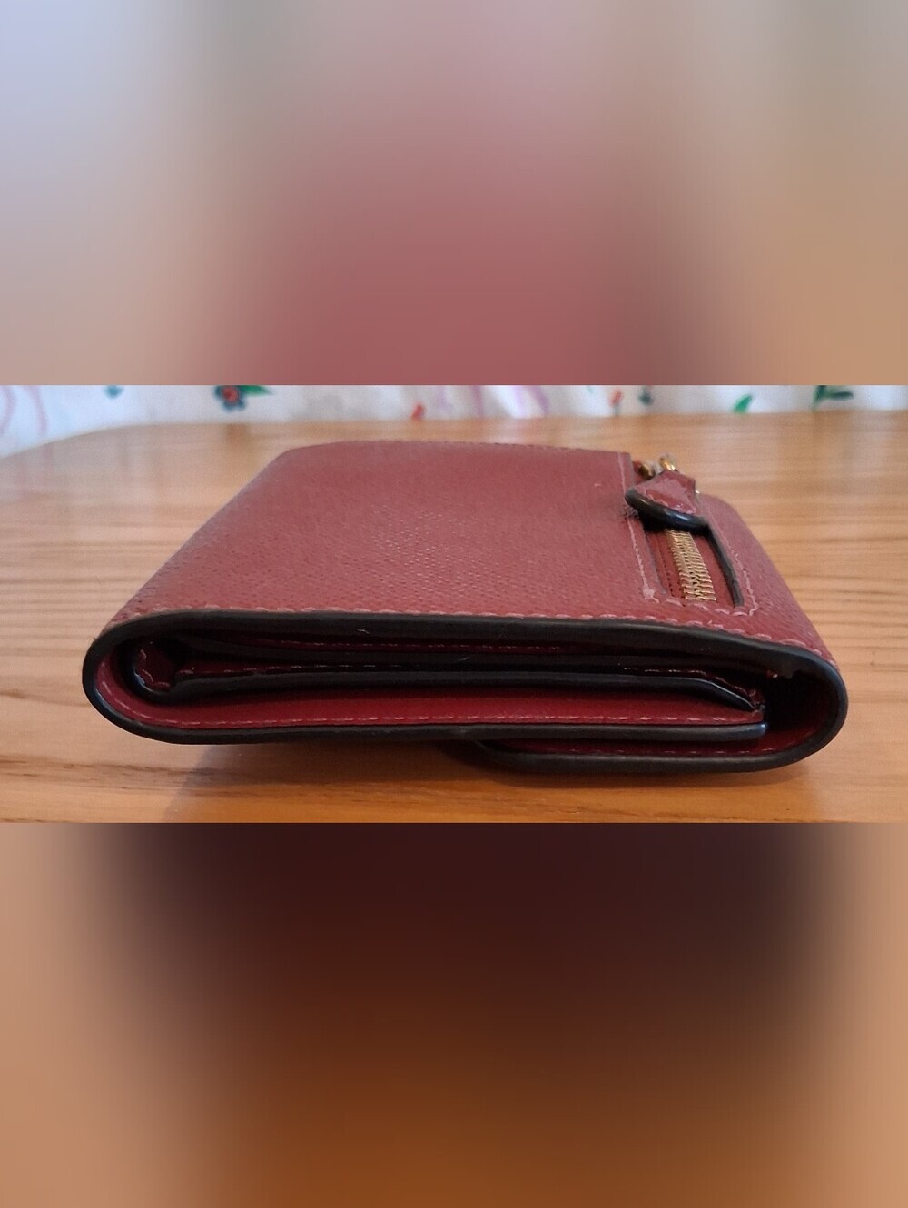 EUC Coach Wyn Burgundy Saffiano Leather Casual Everyday Trifold Billfold Wallet - Picture 6 of 13